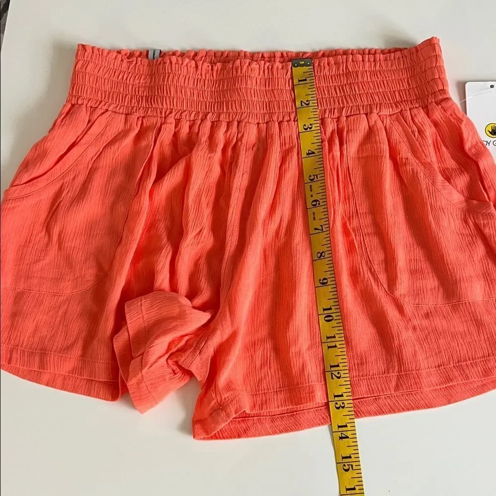 Body Glove Women’s Peach Color Cover Up Shorts - Picture 5 of 7